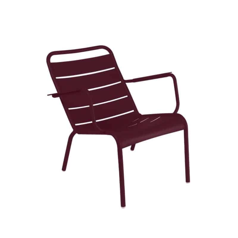 Fermob luxembourg fauteuil bas cerise noire